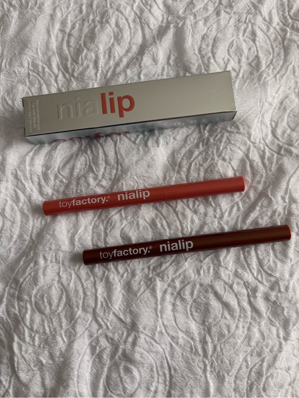 Toy Factory Nialip Dual Lip Liner Set — Coral & Deep Brown